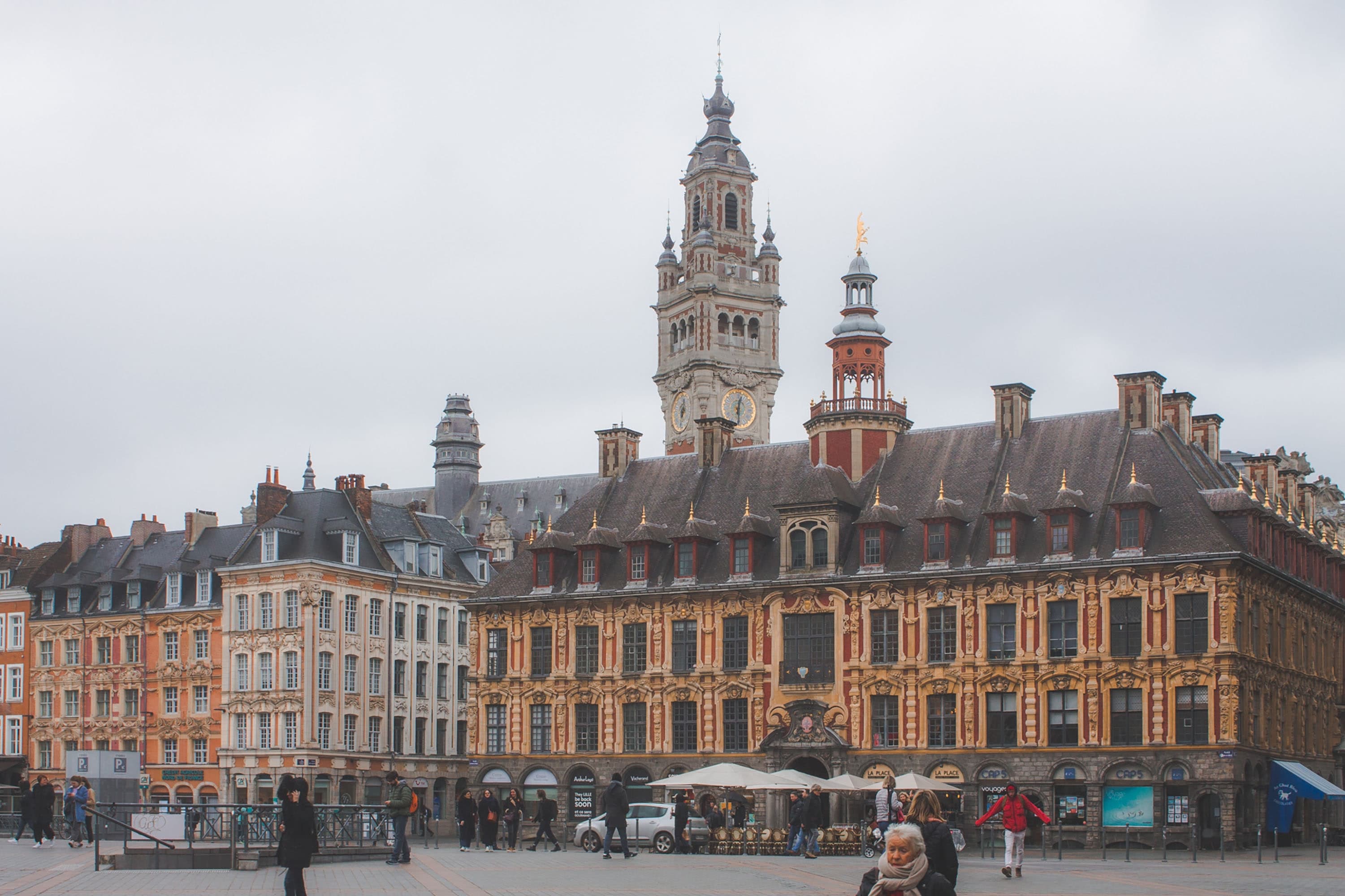 La Grand'Place et le Beffroi de la chambre de commerce