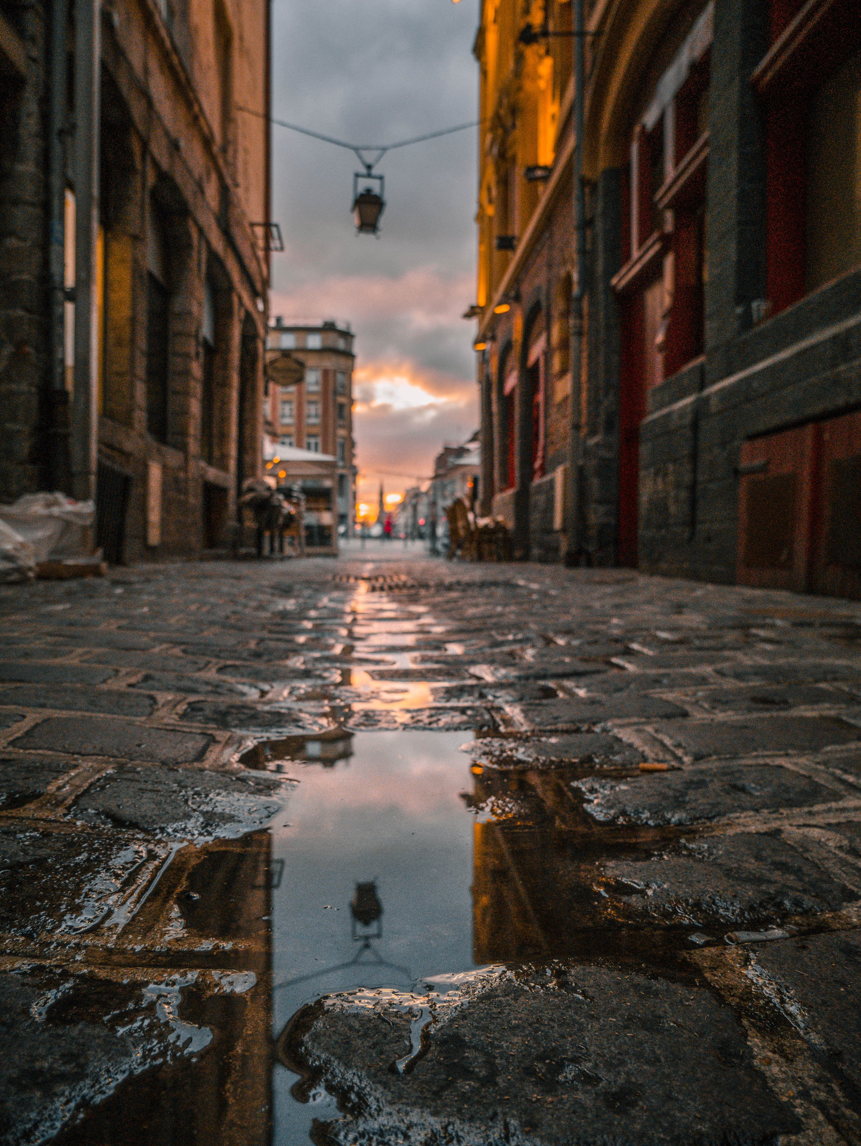 Rue du Vieux-Lille avec une belle lumière